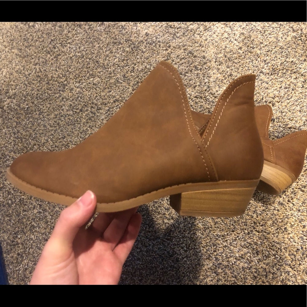 Brown Leather Booties / Ankle Boots